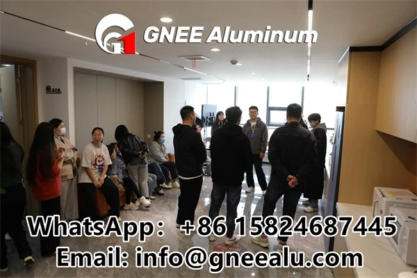 1235 Large Roll Of Aluminium Foil 1235 Large Roll Of Aluminium Foil